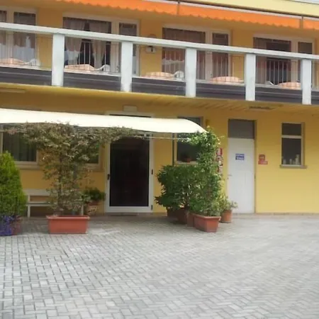 ホテル Meridiana Tabiano Terme