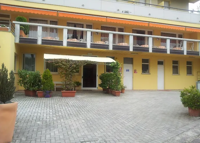 Отель Meridiana Tabiano Terme